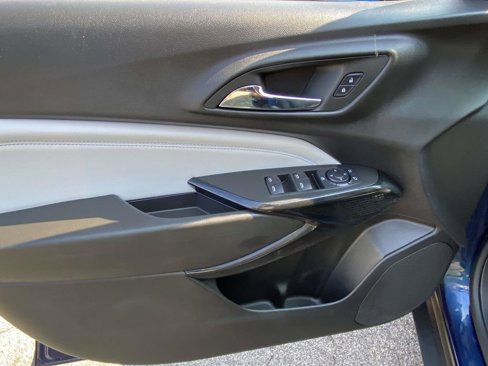 Certified 2024 Chevrolet Trax LT w/ Driver Confidence Package image 8
