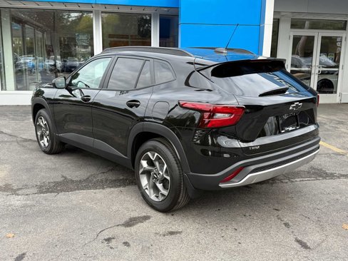 New 2025 Chevrolet Trax LT w/ Driver Confidence Package image 7