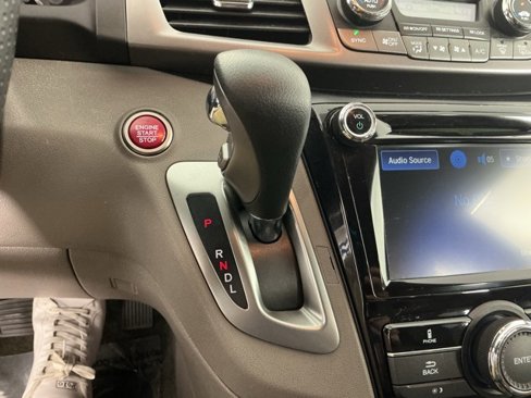 Used 2015 Honda Odyssey EX image 32