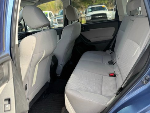 Used 2015 Subaru Forester 2.5i Premium w/ All-Weather Package image 11