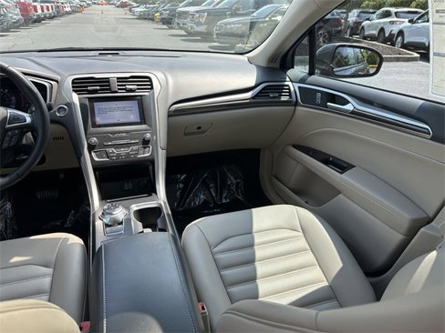 Certified 2019 Ford Fusion SEL image 17