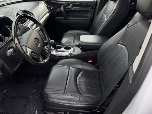 Used 2017 Buick Enclave Leather image 4