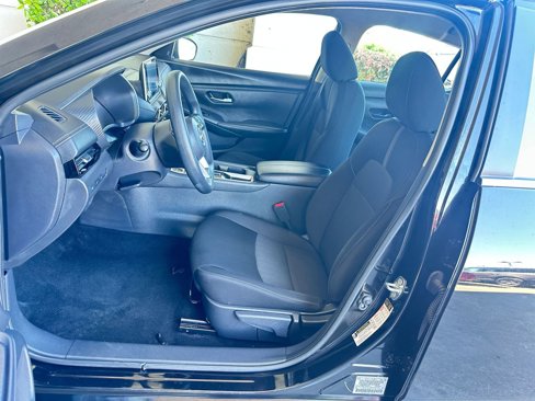 Used 2024 Nissan Sentra SV image 36