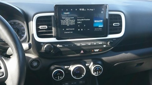 Certified 2022 Hyundai Venue Limited image 12