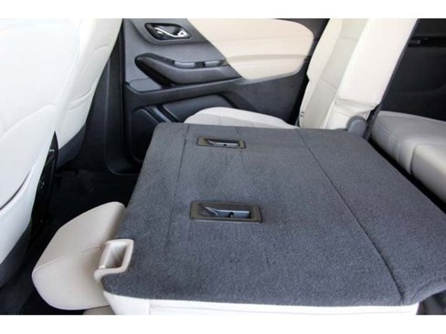 Used 2022 Chevrolet Traverse LS image 14