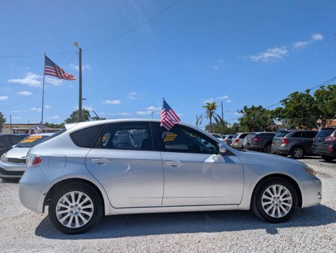 Used 2011 Subaru Impreza 2.5i Premium image 4