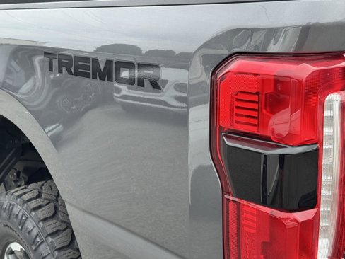 Used 2023 Ford F250 Lariat w/ Tremor Off-Road Package image 68