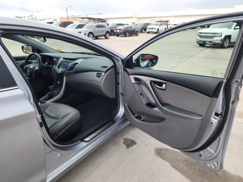 Used 2015 Hyundai Elantra Limited w/ Option Group 05 image 25