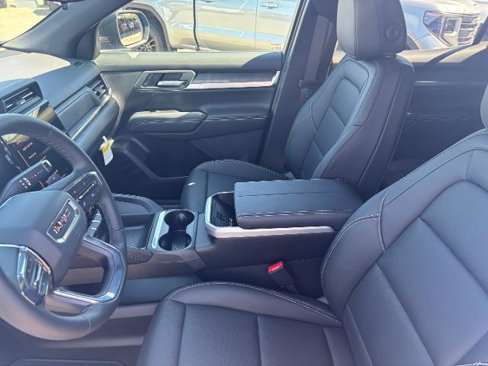 New 2026 GMC Terrain Elevation w/ Elevation Premium Package image 11
