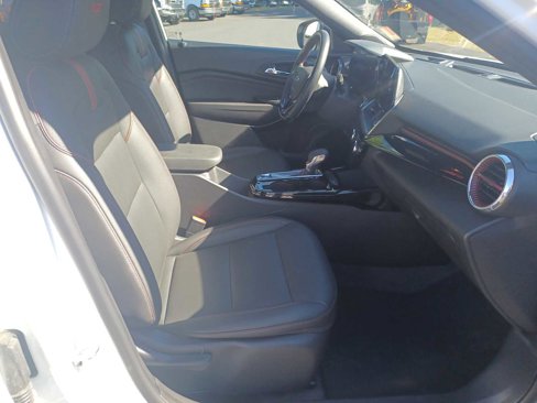 Used 2025 Chevrolet Trax RS w/ Driver Confidence Package image 16
