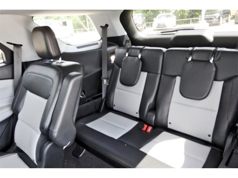 Used 2022 Ford Explorer XLT w/ Equipment Group 202A image 35