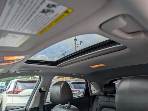 Used 2023 Hyundai Kona Limited w/ Cargo Package image 31