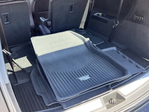 Used 2021 Cadillac XT6 Premium Luxury w/ LPO, Floor Liner Package image 23