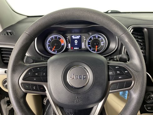 Used 2019 Jeep Cherokee Latitude w/ Popular Appearance Group image 19
