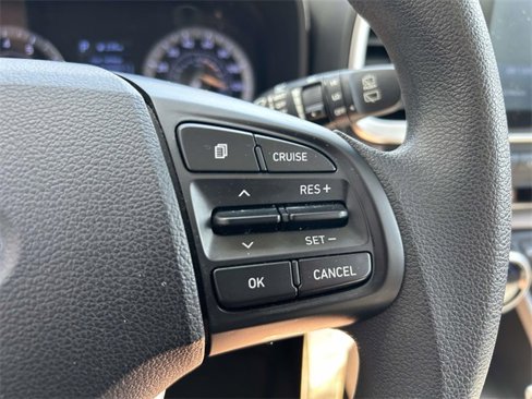 Certified 2020 Hyundai Venue SEL image 26