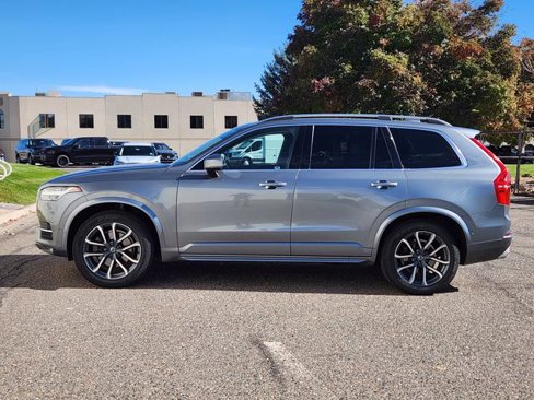 Used 2016 Volvo XC90 T6 Momentum w/ Momentum Plus Package image 4