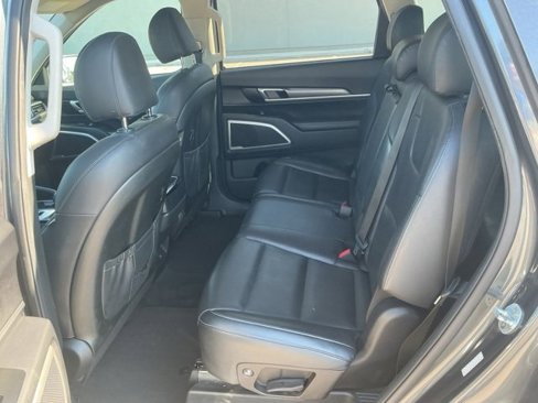 Used 2020 Kia Telluride LX image 13
