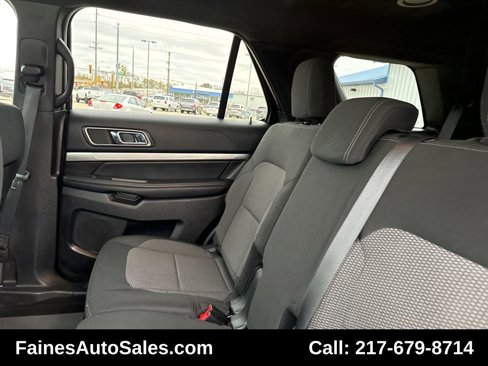Used 2018 Ford Explorer XLT image 49
