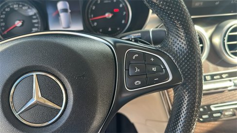Used 2019 Mercedes-Benz GLC 300 4MATIC image 18