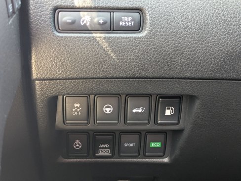 Used 2019 Nissan Rogue SL image 21