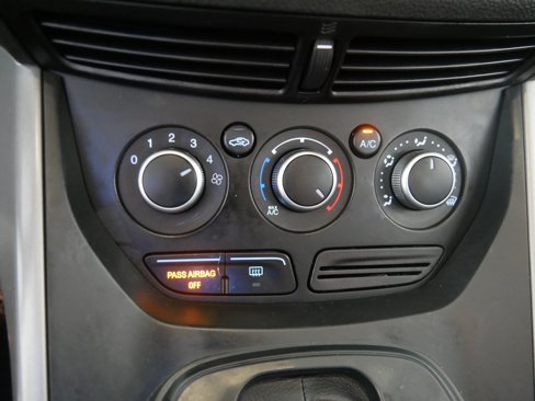 Used 2015 Ford Escape SE image 23