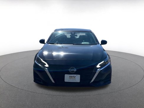 Used 2023 Nissan Altima 2.5 S image 4