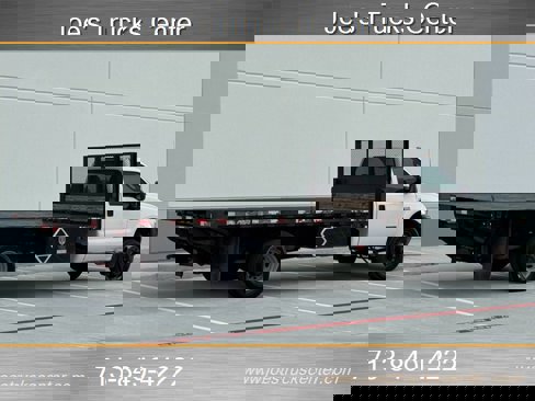 Used 2003 Ford F550 2WD Regular Cab Super Duty image 8