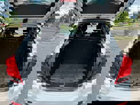 Used 2020 Chevrolet Trax LT w/ Redline Edition image 13
