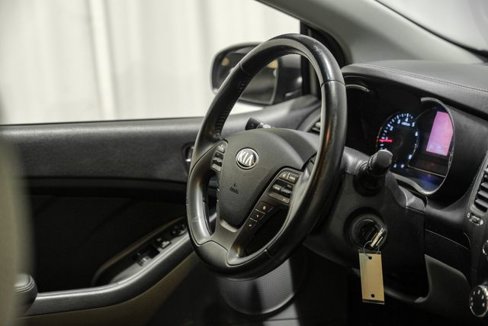 Used 2014 Kia Forte Koup EX image 25