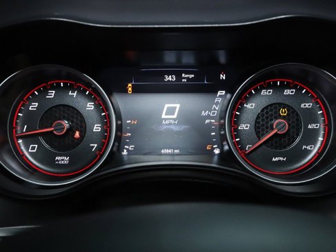 Used 2022 Dodge Charger SXT image 24