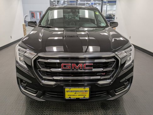 Used 2022 GMC Terrain AT4 w/ Infotainment Package II image 2