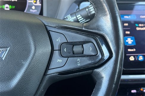 Used 2022 Chevrolet Bolt EUV Premier w/ Sun & Sound Package image 37