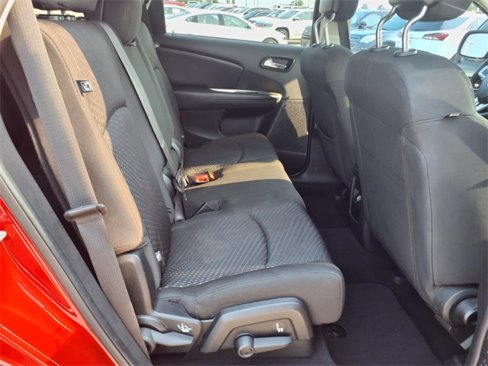 Used 2018 Dodge Journey SE w/ Popular Equipment Group image 13