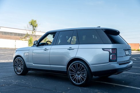 Used 2018 Land Rover Range Rover Supercharged image 11