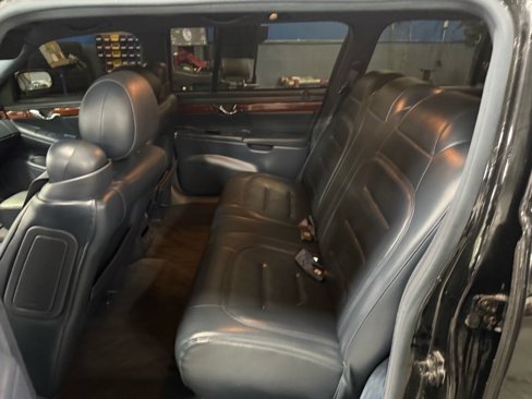 Used 2002 Cadillac De Ville Limousine image 11