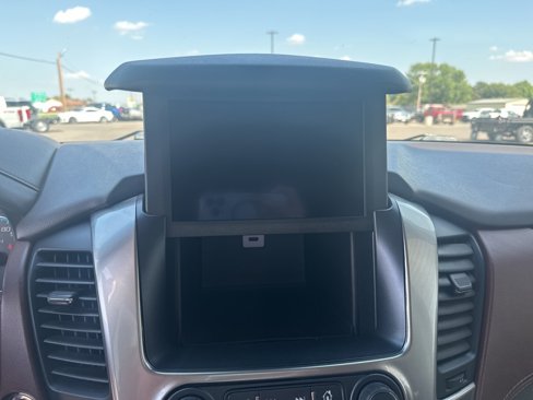 Used 2017 Chevrolet Suburban Premier image 15