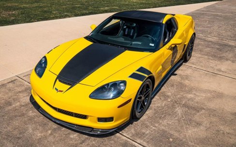 Used 2006 Chevrolet Corvette Z06 w/ Preferred Equipment Group image 17