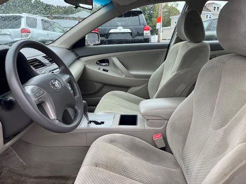 Used 2009 Toyota Camry LE image 5