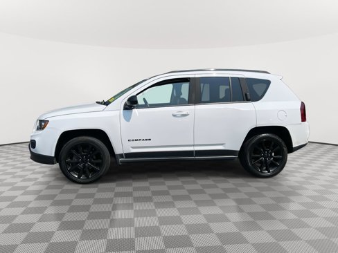 Used 2015 Jeep Compass Sport w/ Power Value Group image 4
