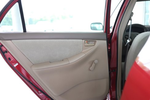 Used 2005 Toyota Corolla S image 23