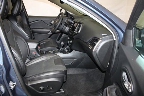 Used 2021 Jeep Cherokee Latitude Lux w/ Comfort/Convenience Group image 13