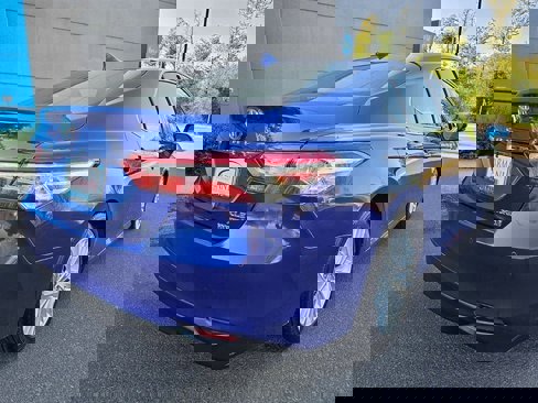 Used 2018 Toyota Camry XLE image 4