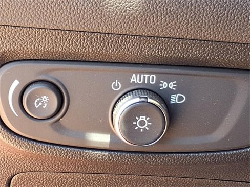 Used 2024 Buick Encore GX Sport Touring image 20