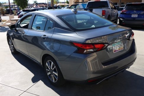 Used 2023 Nissan Versa SV image 6
