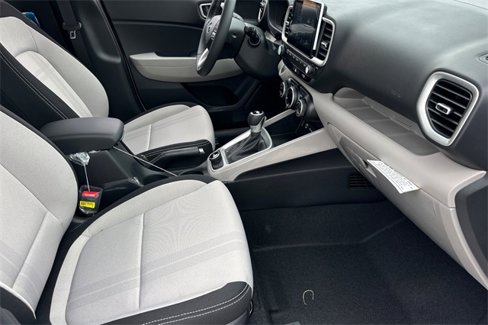 New 2025 Hyundai Venue SEL image 12