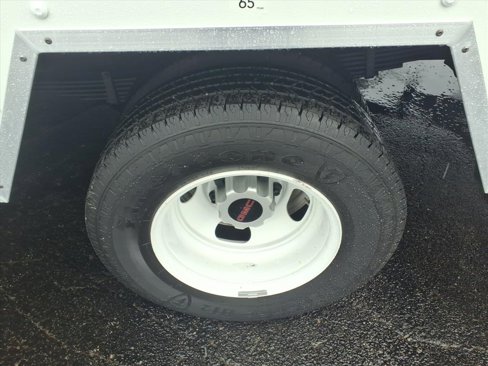 Used 2021 GMC Savana 3500 Extended w/ Power Convenience Package image 12