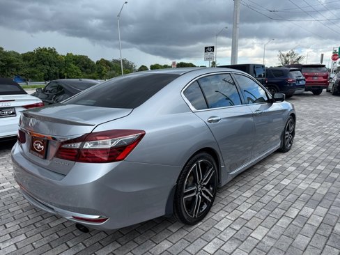 Used 2016 Honda Accord Sport image 8
