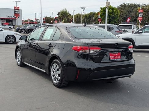 Certified 2022 Toyota Corolla LE image 11