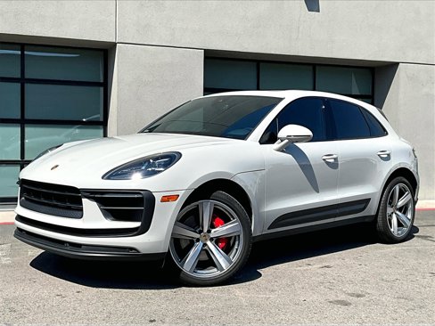 Certified 2022 Porsche Macan S image 1