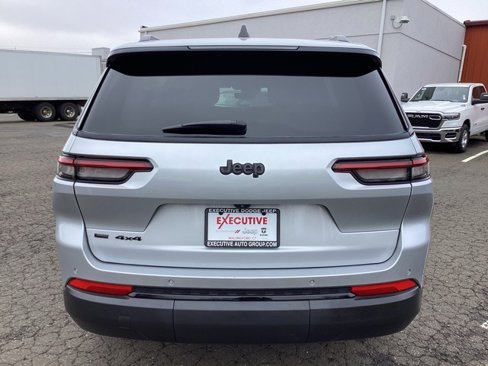 Used 2021 Jeep Grand Cherokee L Laredo image 6